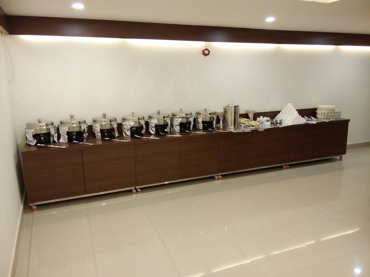 Hotel Morya Regency Hamidia Road Bhopal Exterior foto